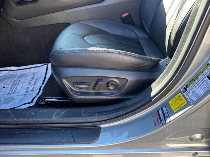 2022 Toyota Avalon XLE