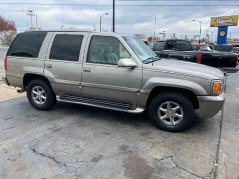 2000 Cadillac Escalade for sale at All American Autos in Kingsport TN