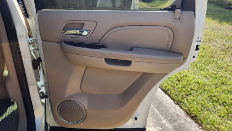 2012 Cadillac Escalade Luxury