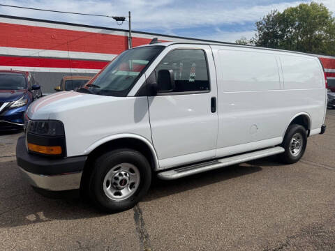 2023 GMC Savana 2500