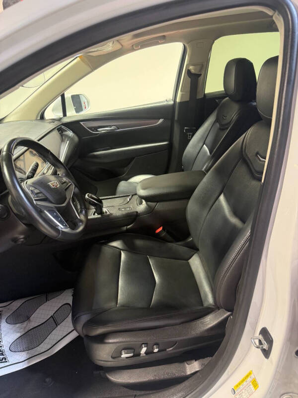 2017 Cadillac XT5 Premium Luxury