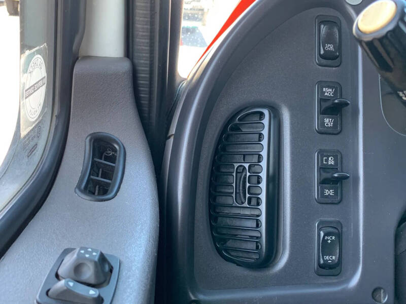 2016 Freightliner M2 106