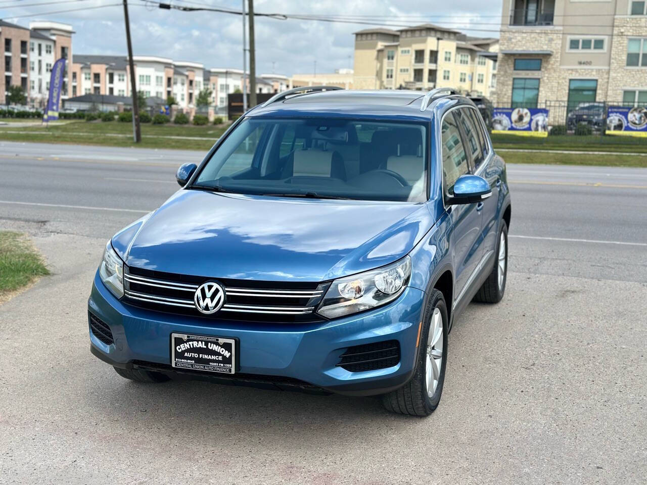 2017 Volkswagen Tiguan for sale at Central Union Auto Finance LLC in Austin, TX