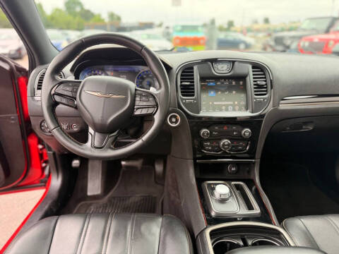 2016 Chrysler 300 S
