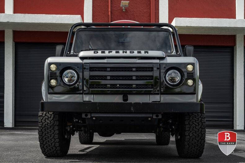1987 Land Rover Defender