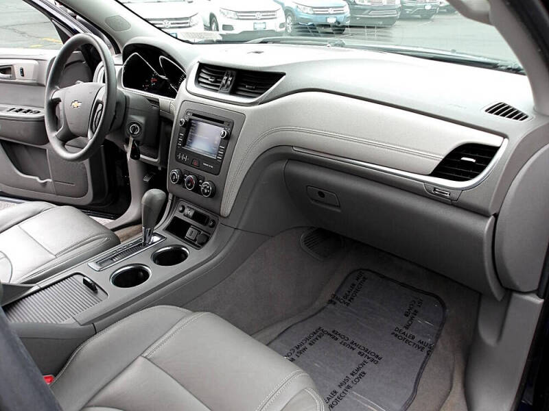 2016 Chevrolet Traverse LS