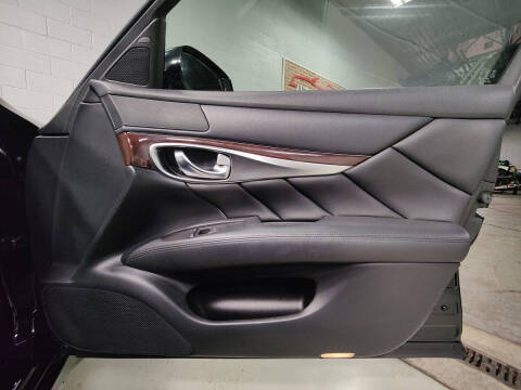 2015 Infiniti Q70L 3.7