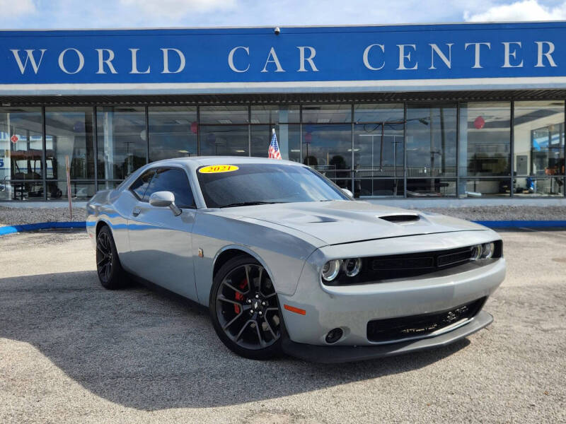 2021 Dodge Challenger R/T's photo