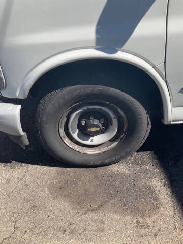 2002 Chevrolet Express 2500