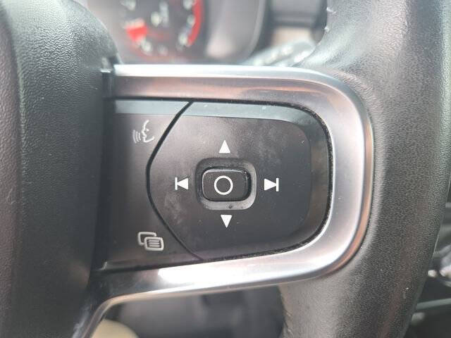 2019 Volvo XC40 T5 Inscription