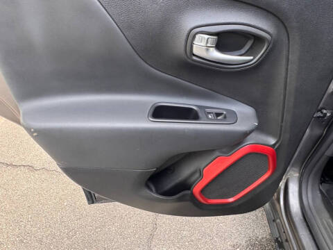 2016 Jeep Renegade Trailhawk