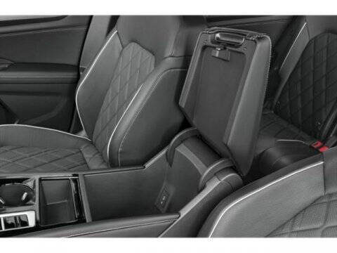 2026 Volkswagen Atlas Cross Sport SEL Premium R-Line 4Motion