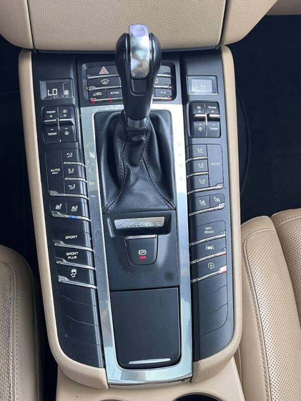 2017 Porsche Macan S