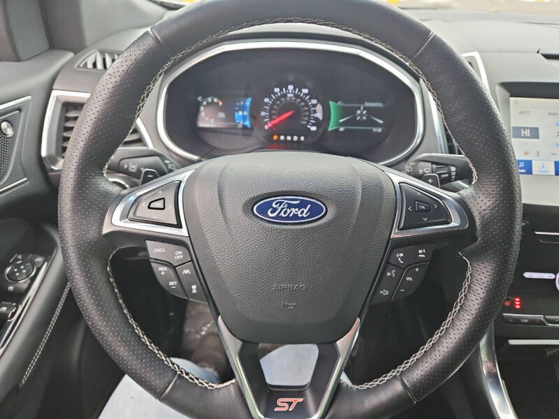 2019 Ford Edge ST