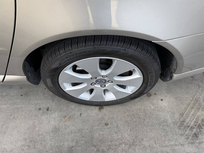 2008 Volvo V70 3.2