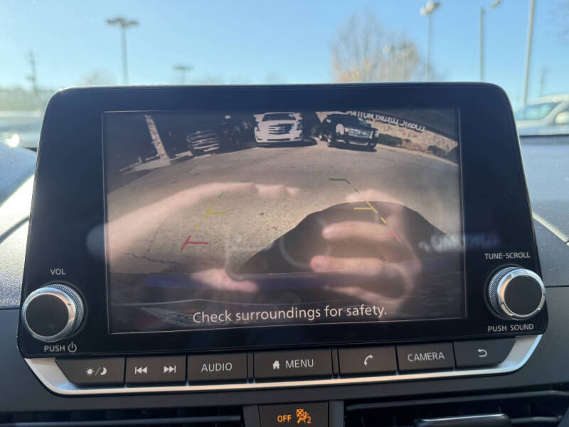 2022 Nissan Altima 2.5 SV