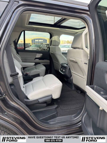 2025 Ford Expedition Active