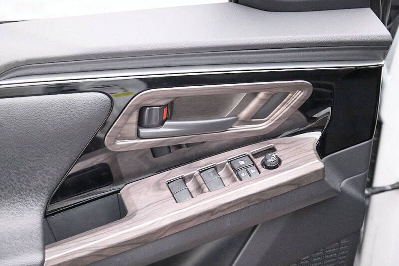 2023 Toyota bZ4X XLE