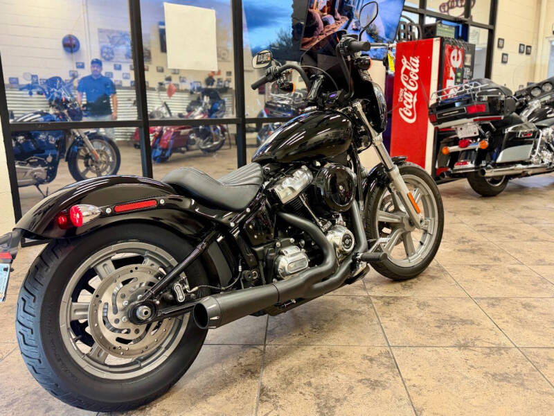2022 Harley Davidson Softail Standard