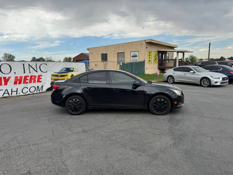 2013 Chevrolet Cruze LS Manual