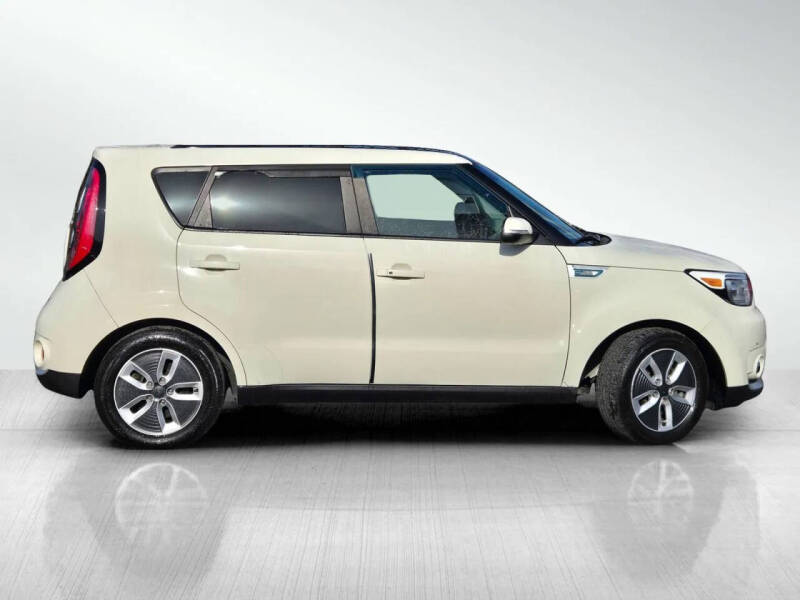 2017 Kia Soul EV +