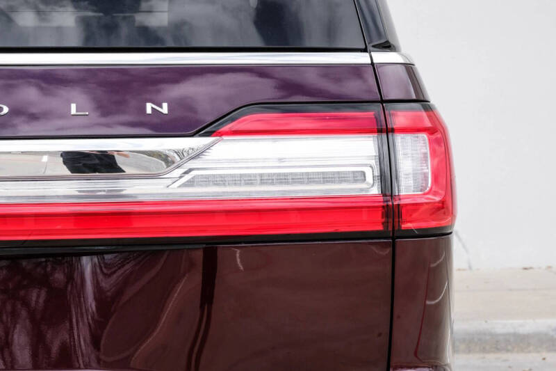 2019 Lincoln Navigator Select