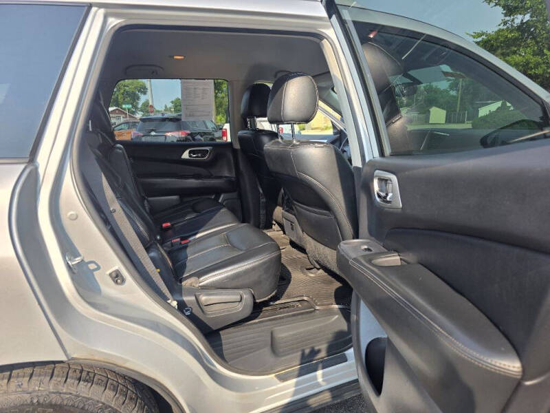 2017 Nissan Pathfinder S