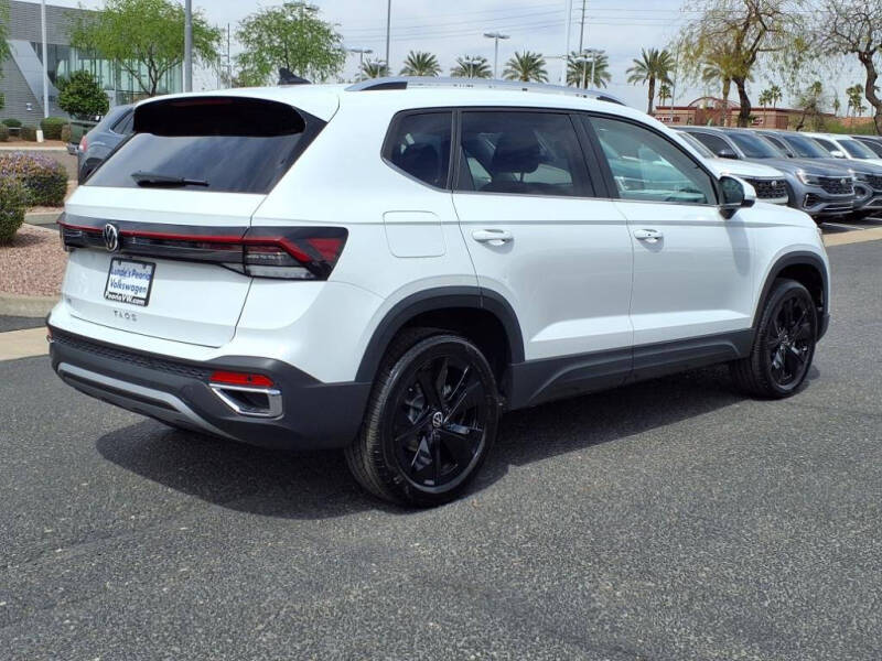 2025 Volkswagen Taos SE