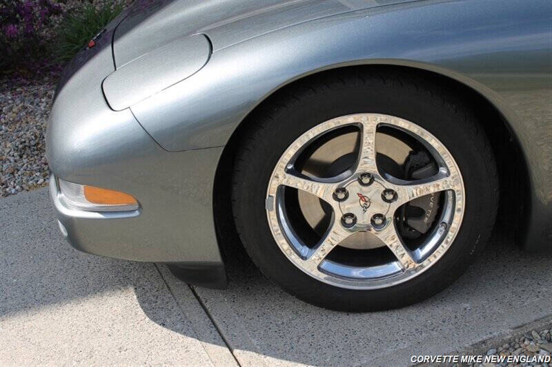 2004 Chevrolet Corvette 6