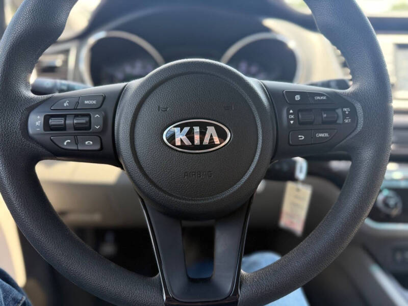 2020 Kia Sedona L