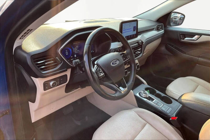 2022 Ford Escape Hybrid SEL