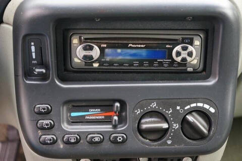 2000 Dodge Grand Caravan LE