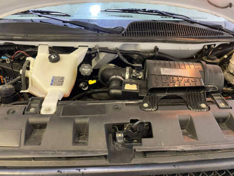 2017 Chevrolet Express 2500