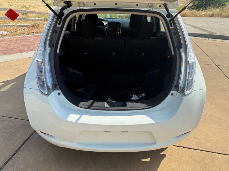 2015 Nissan LEAF