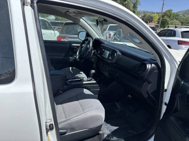 2017 Toyota Tacoma SR5