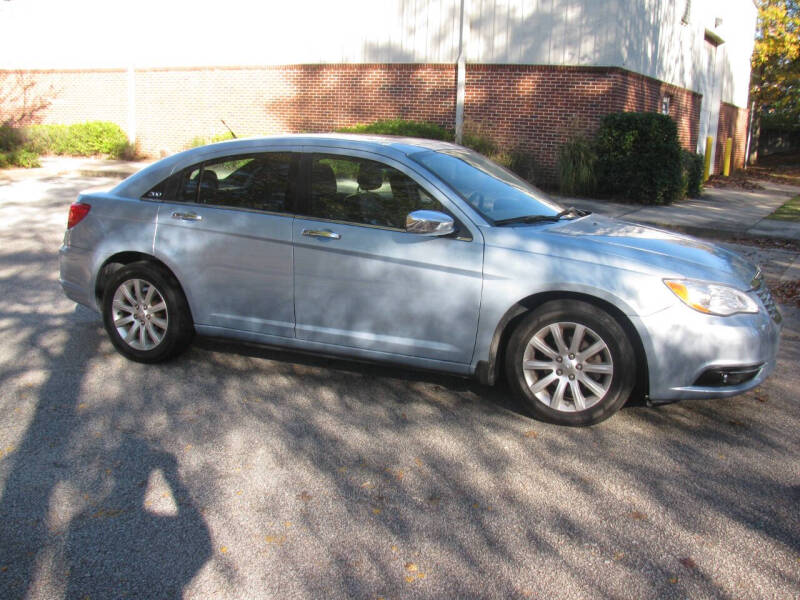 2013 Chrysler 200 Limited photo 5