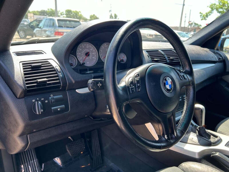 2003 BMW X5 4.6is