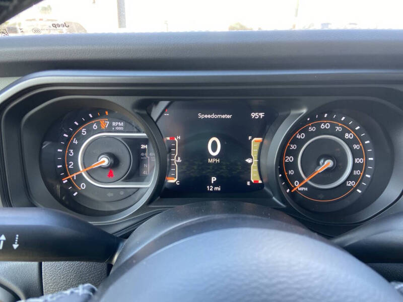 2025 Jeep Gladiator Mojave X