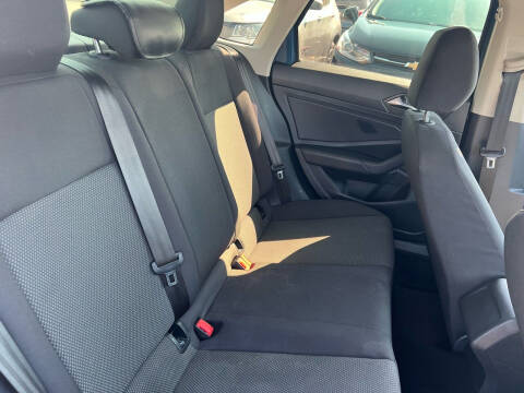 2019 Volkswagen Jetta R-Line