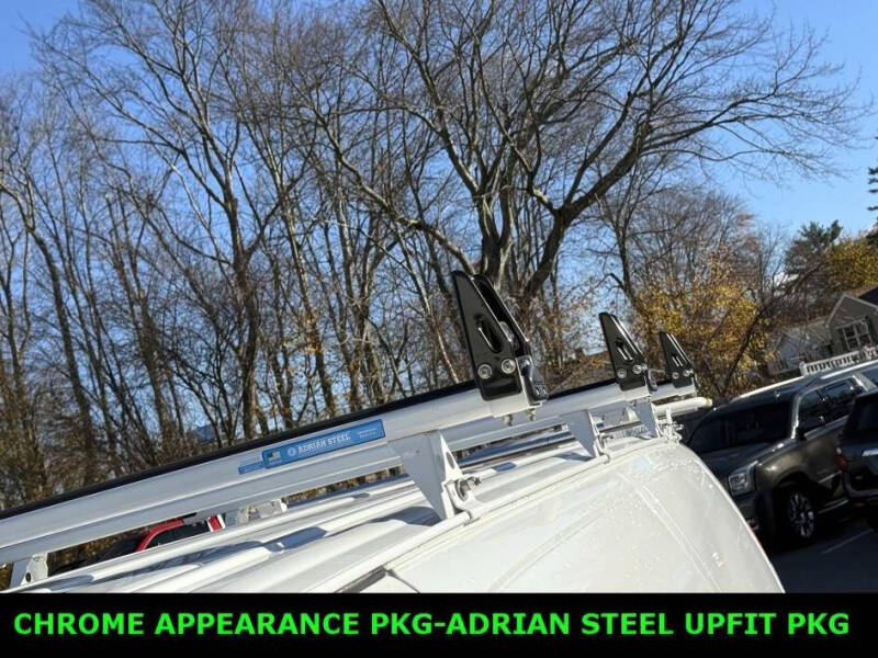 2025 GMC Savana 2500