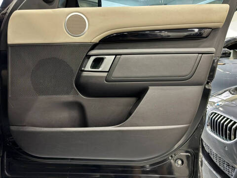 2017 Land Rover Discovery SE