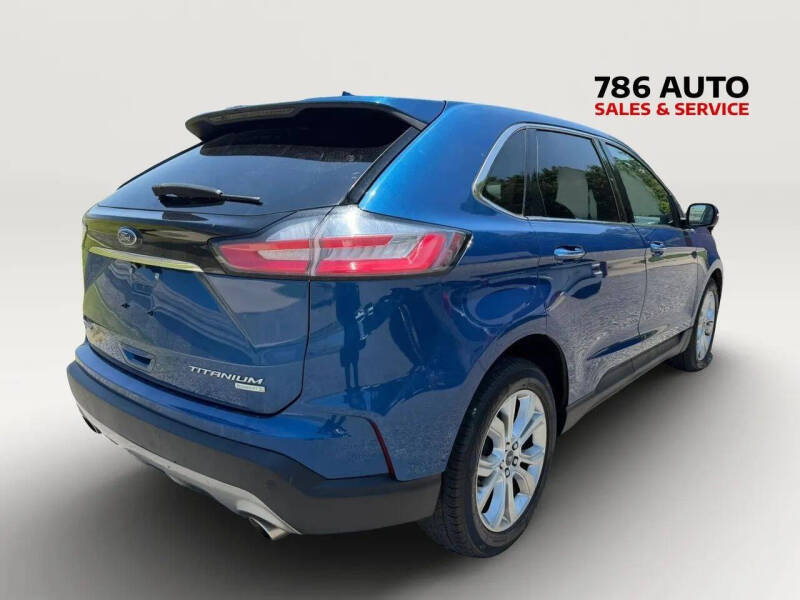 2020 Ford Edge Titanium