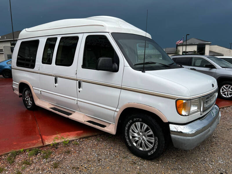 2002 Ford E-Series E-150