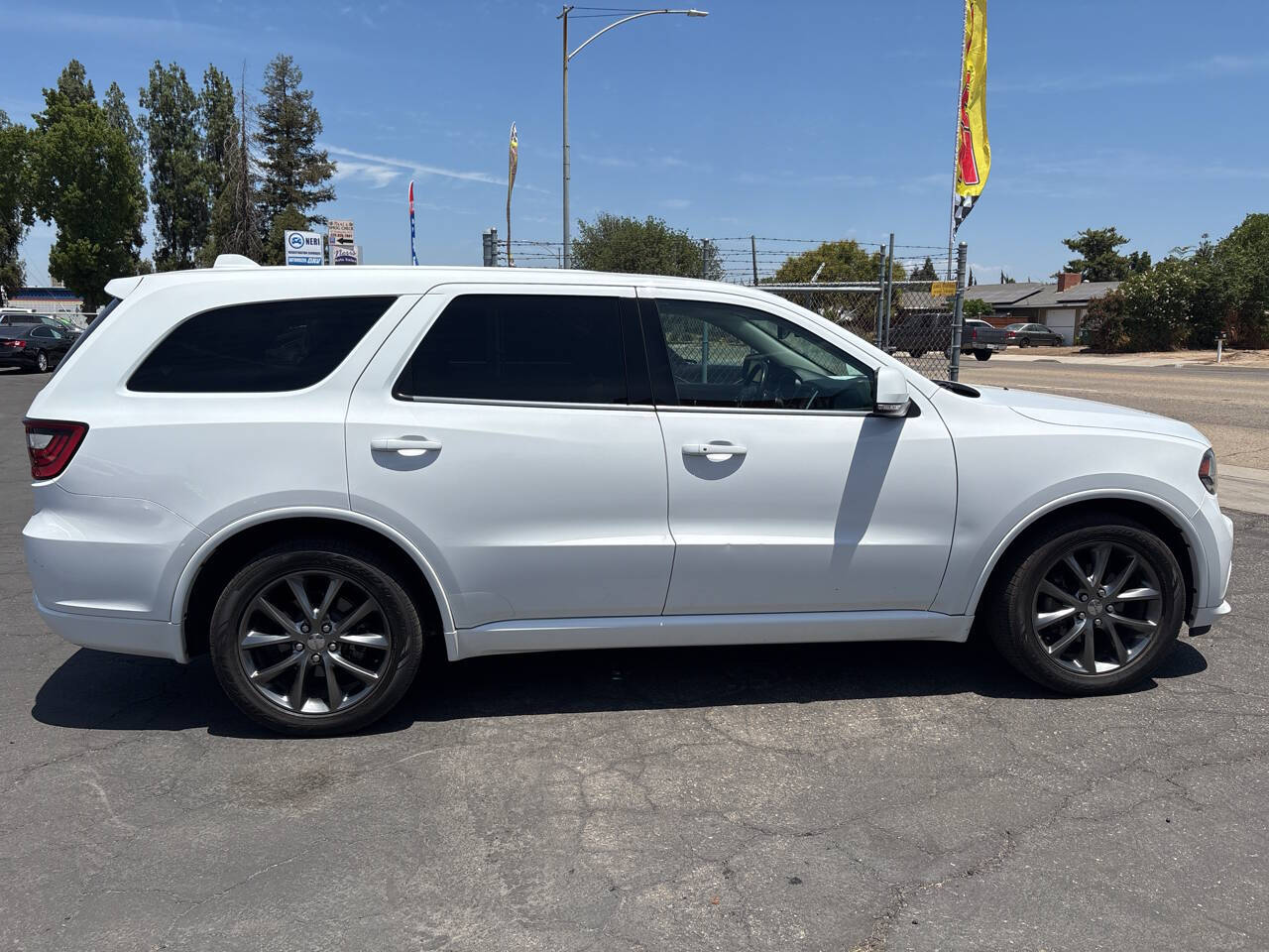 White 2017 Dodge Durango GT GT 4dr SUV 3