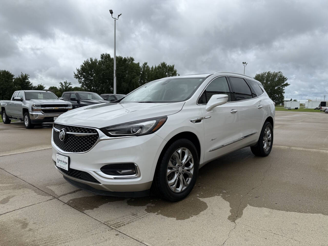 2018 Buick Enclave Avenir photo 2