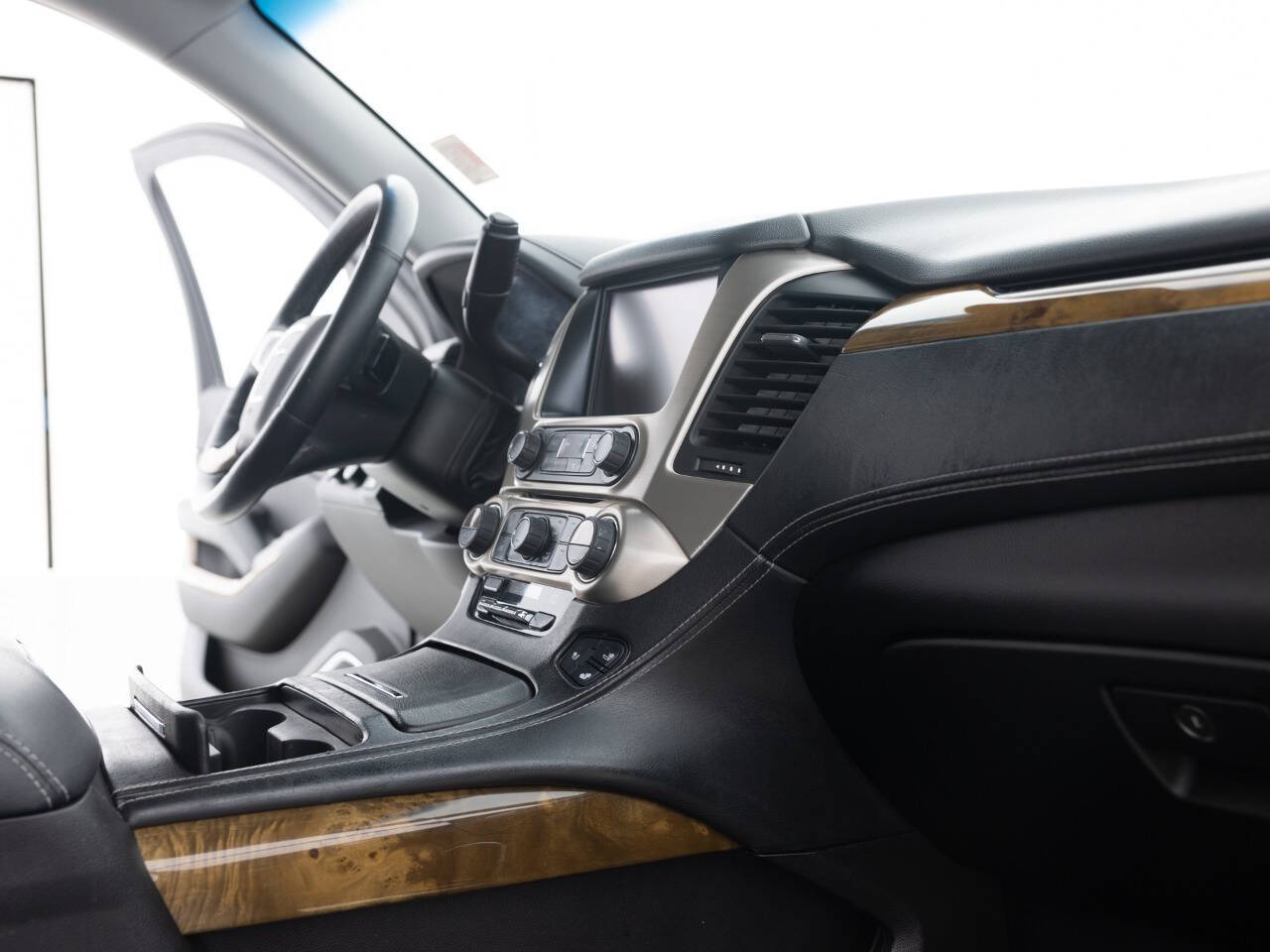 Used Car 2017 Gmc Yukon  Denali 4x4 4dr Suv For Sale Under $30,000 In Coal City, Illinois