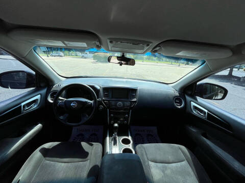 2013 Nissan Pathfinder SV