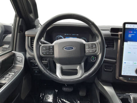 2022 Ford F-150 Lightning Lariat