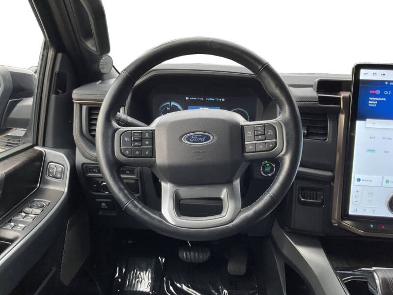 2022 Ford F-150 Lightning Lariat