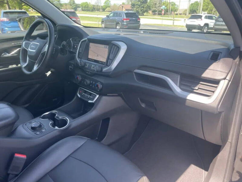 2022 GMC Terrain SLT